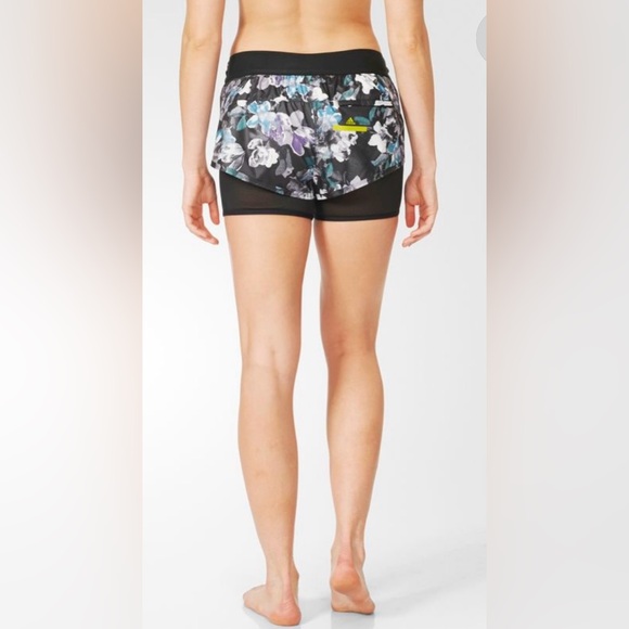 Stella McCartney Adidas Black blossom Women's 2 n 1 running shorts - Picture 2 of 15